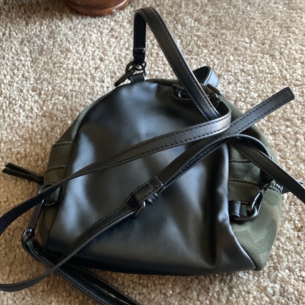 Bag - Picture 2 of 3